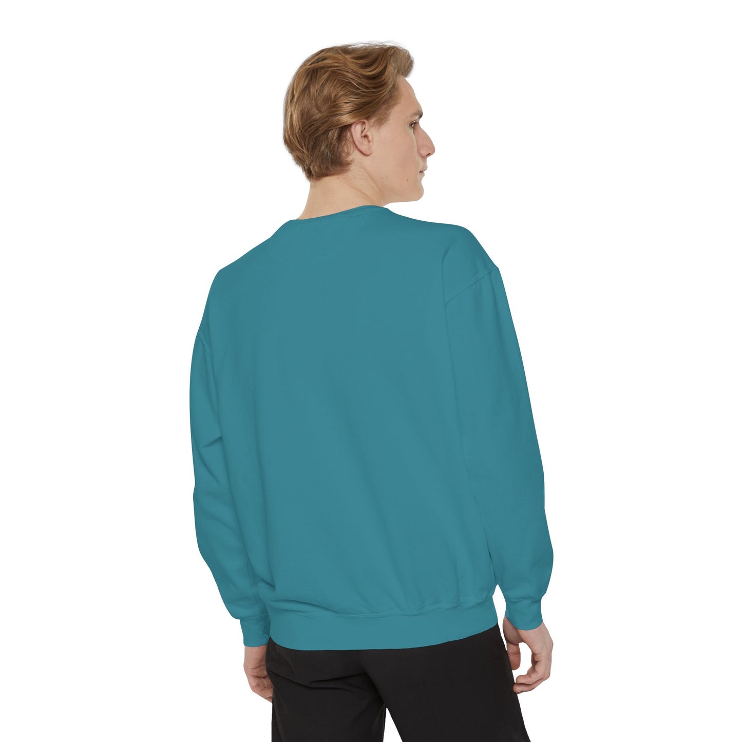 Chase Your Dreams Sweatshirt, Cozy Fashion, Inspirational Gift, Motivational Apparel, Perfect for Dreamers