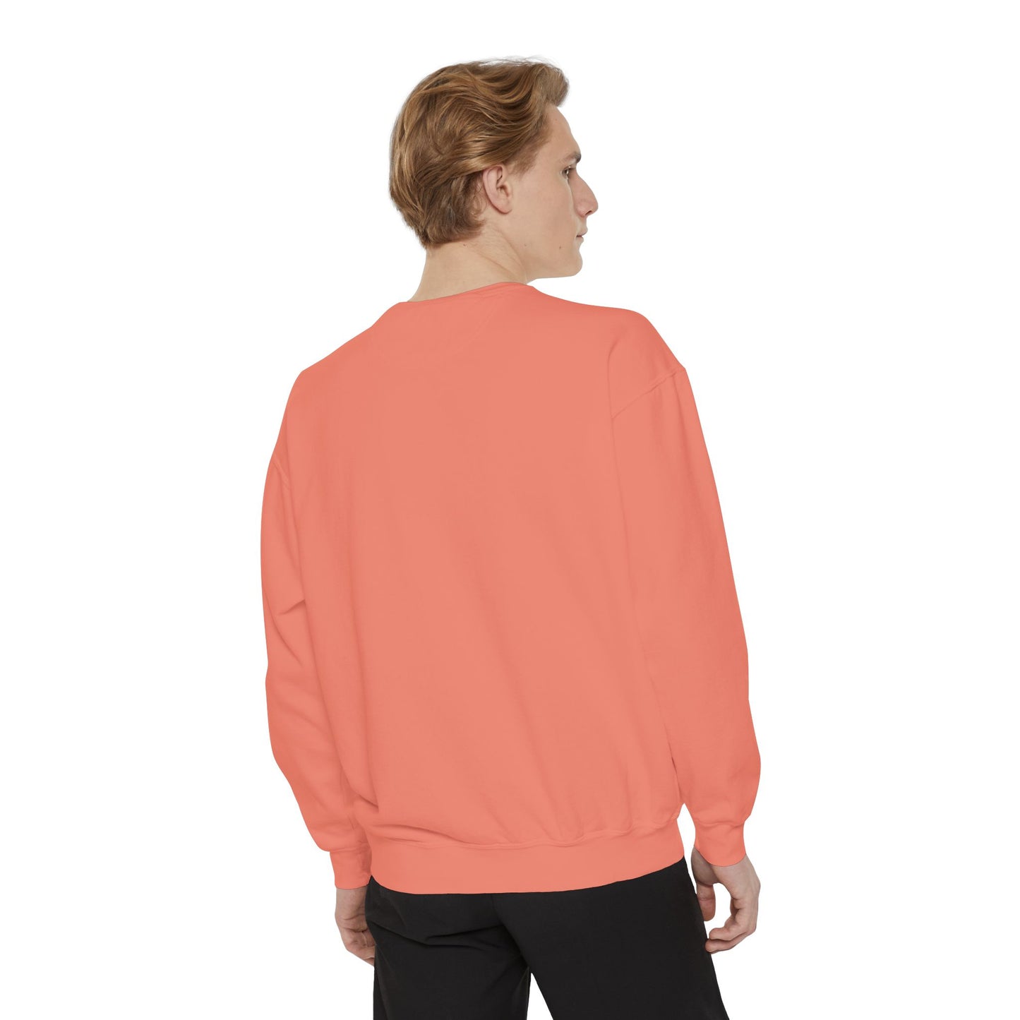 Chase Your Dreams Sweatshirt, Cozy Fashion, Inspirational Gift, Motivational Apparel, Perfect for Dreamers