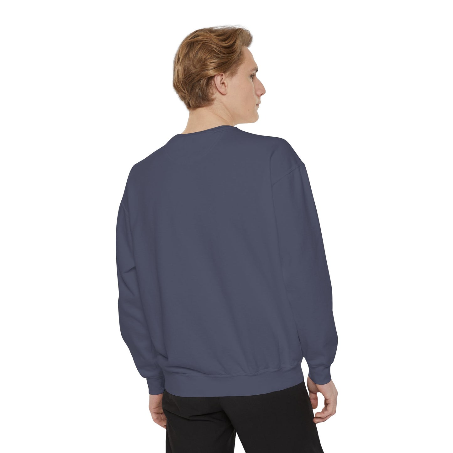 Chase Your Dreams Sweatshirt, Cozy Fashion, Inspirational Gift, Motivational Apparel, Perfect for Dreamers
