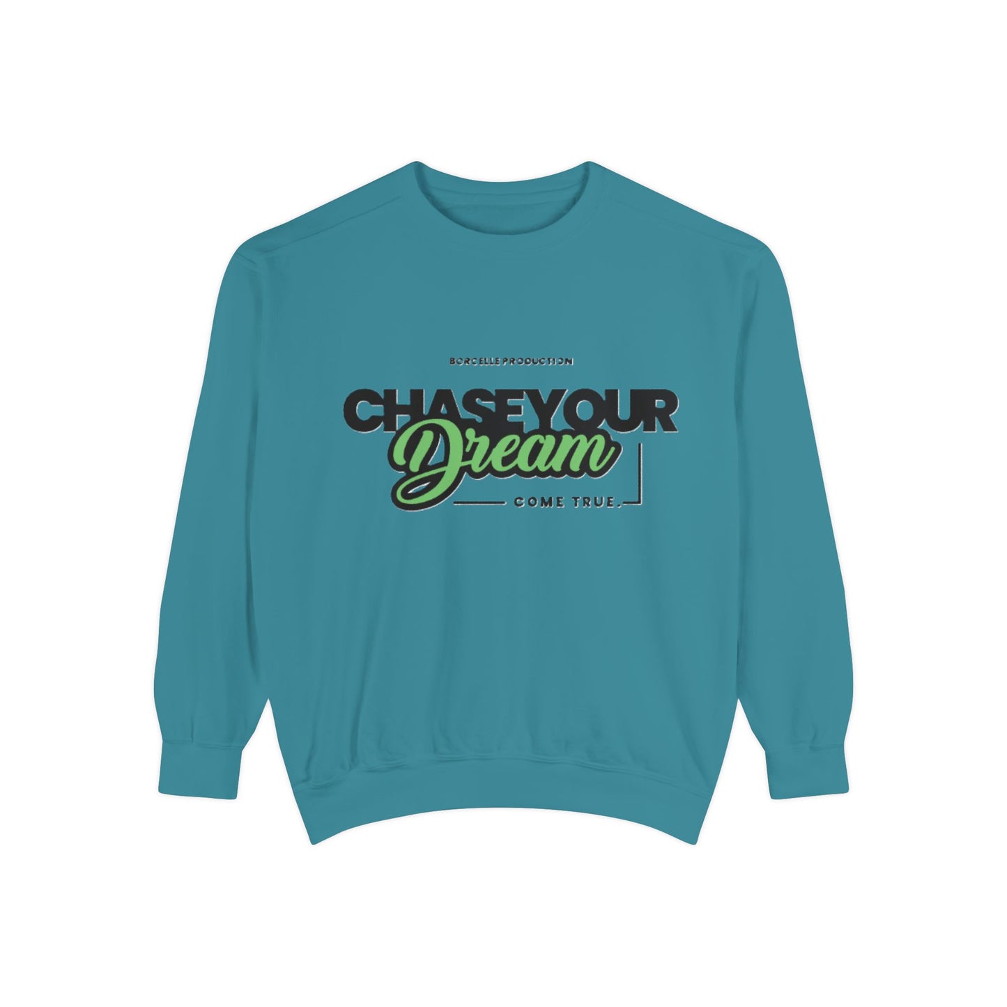 Chase Your Dreams Sweatshirt, Cozy Fashion, Inspirational Gift, Motivational Apparel, Perfect for Dreamers