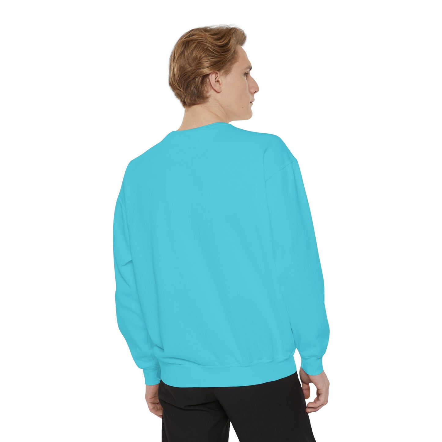 Chase Your Dreams Sweatshirt, Cozy Fashion, Inspirational Gift, Motivational Apparel, Perfect for Dreamers