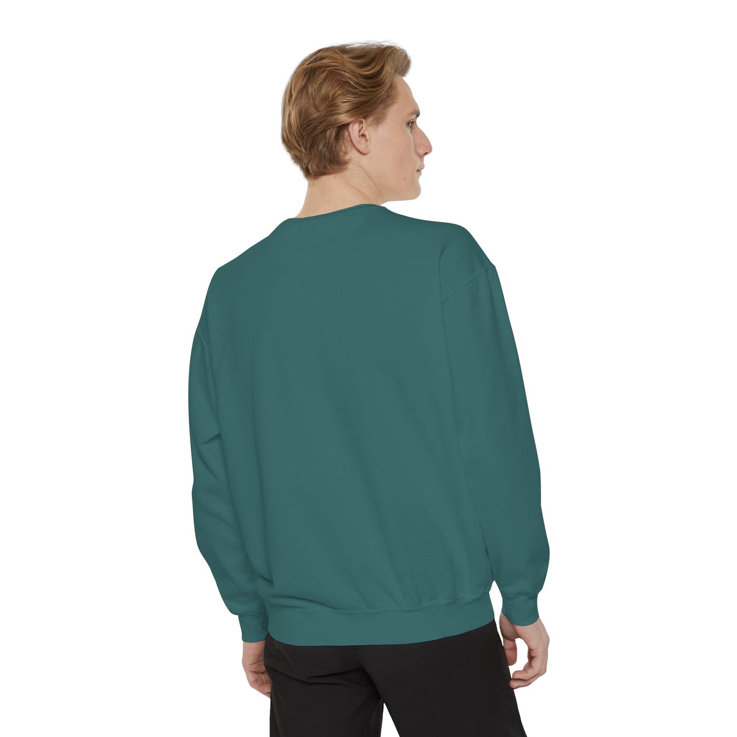 Chase Your Dreams Sweatshirt, Cozy Fashion, Inspirational Gift, Motivational Apparel, Perfect for Dreamers