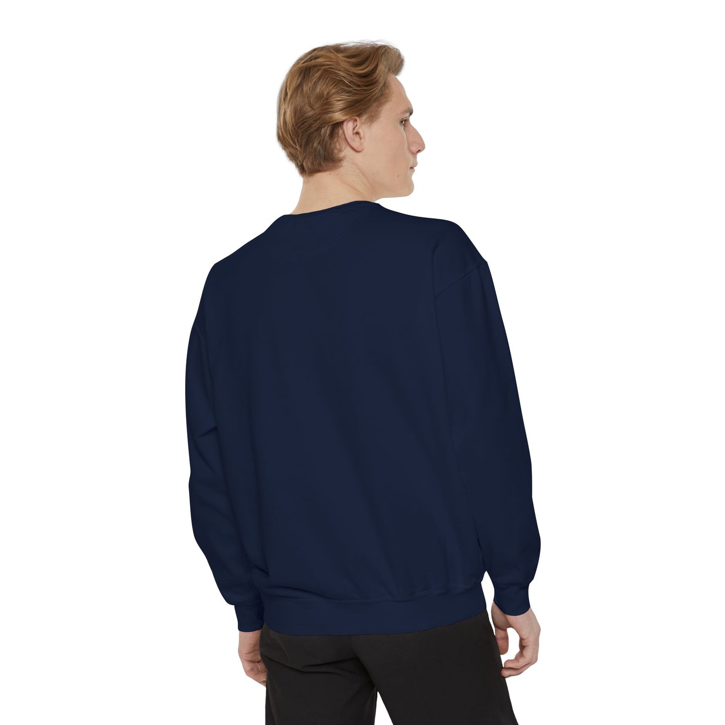 Chase Your Dreams Sweatshirt, Cozy Fashion, Inspirational Gift, Motivational Apparel, Perfect for Dreamers