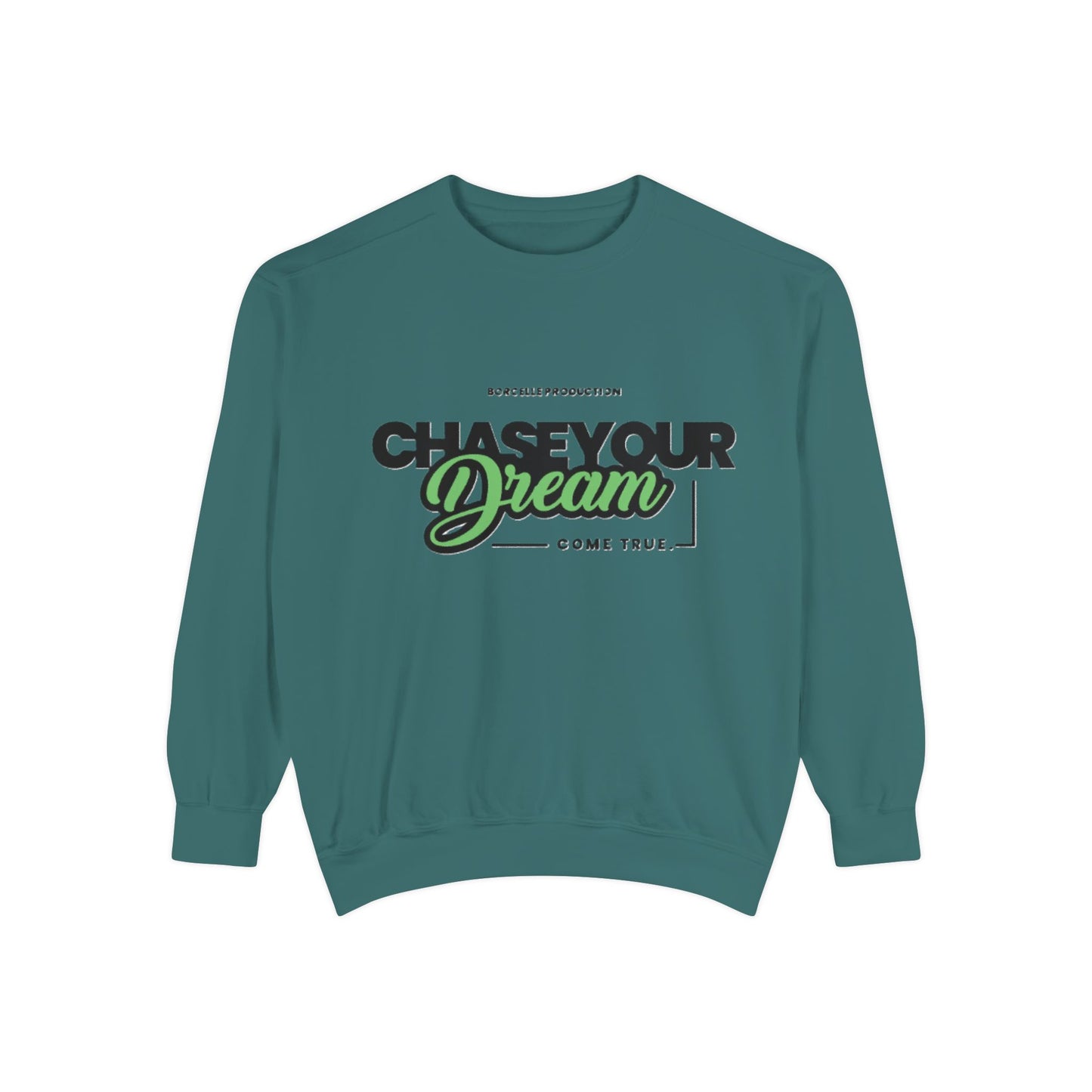 Chase Your Dreams Sweatshirt, Cozy Fashion, Inspirational Gift, Motivational Apparel, Perfect for Dreamers