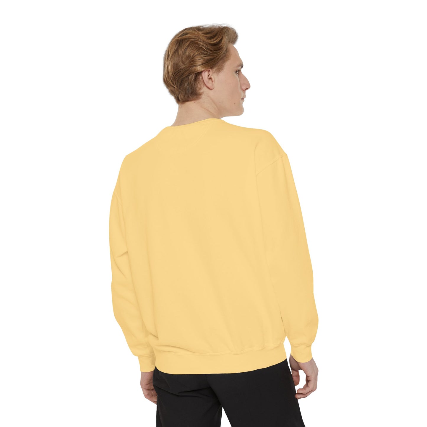 Chase Your Dreams Sweatshirt, Cozy Fashion, Inspirational Gift, Motivational Apparel, Perfect for Dreamers