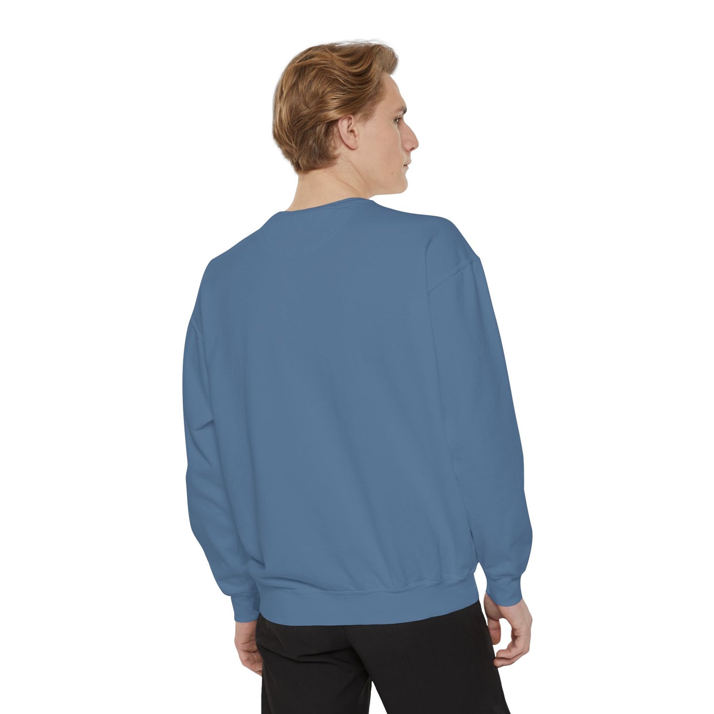 Chase Your Dreams Sweatshirt, Cozy Fashion, Inspirational Gift, Motivational Apparel, Perfect for Dreamers