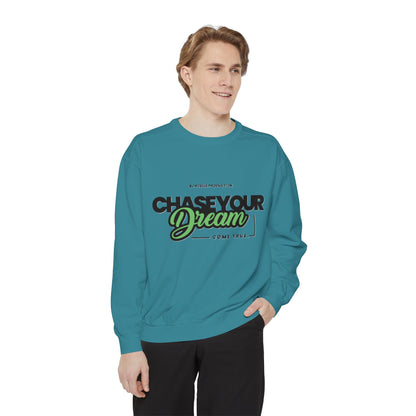 Chase Your Dreams Sweatshirt, Cozy Fashion, Inspirational Gift, Motivational Apparel, Perfect for Dreamers
